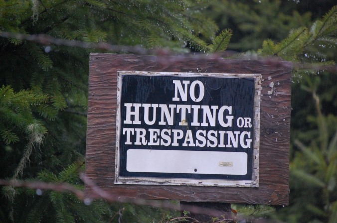 No Hunting/No Tresspass